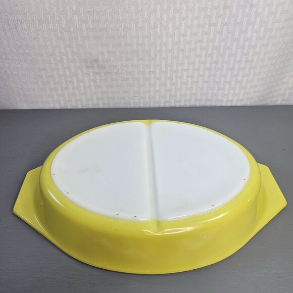 Vintage Pyrex divided baking dish in green print Great Condition - Picture 9 of 11